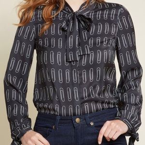 Paperclip Top (ModCloth Positive Professionalism)